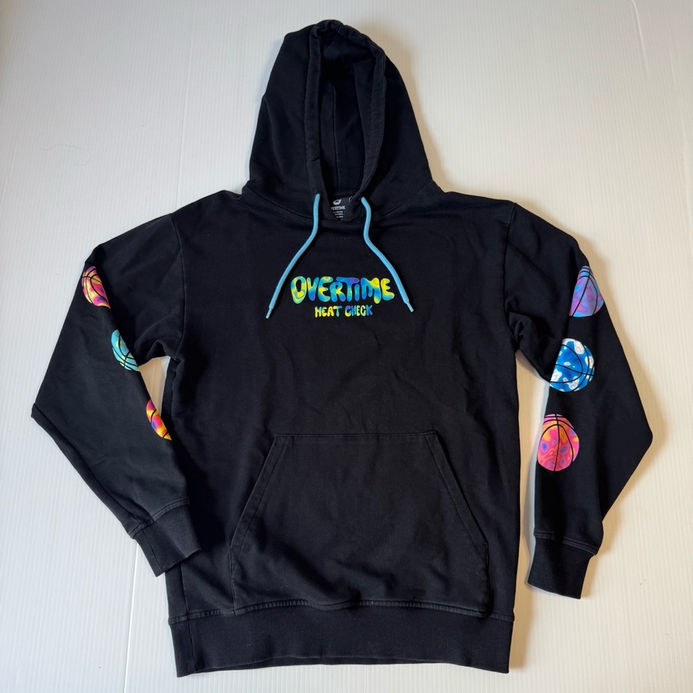 Overtime Heat Check Black Basketball Graphic Hoodie Size Small
Streetwear